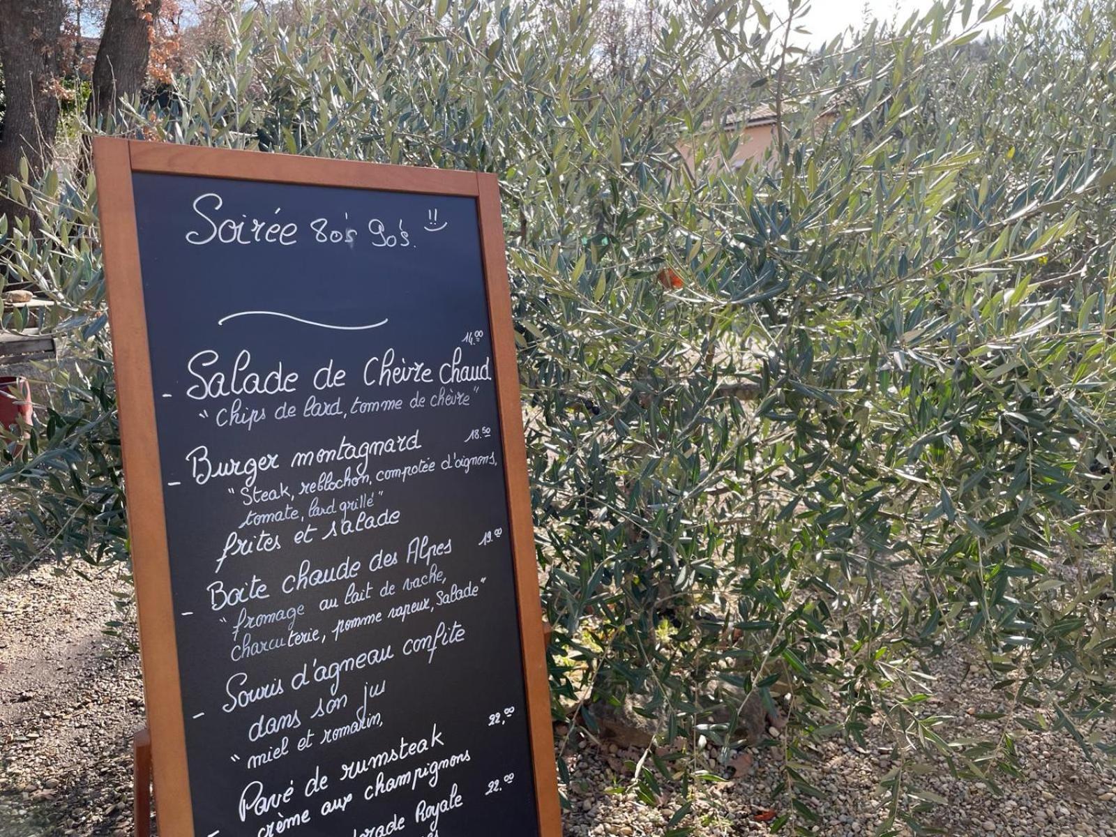 Auberge De La Table Ronde Vinon-sur-Verdon Exteriér fotografie